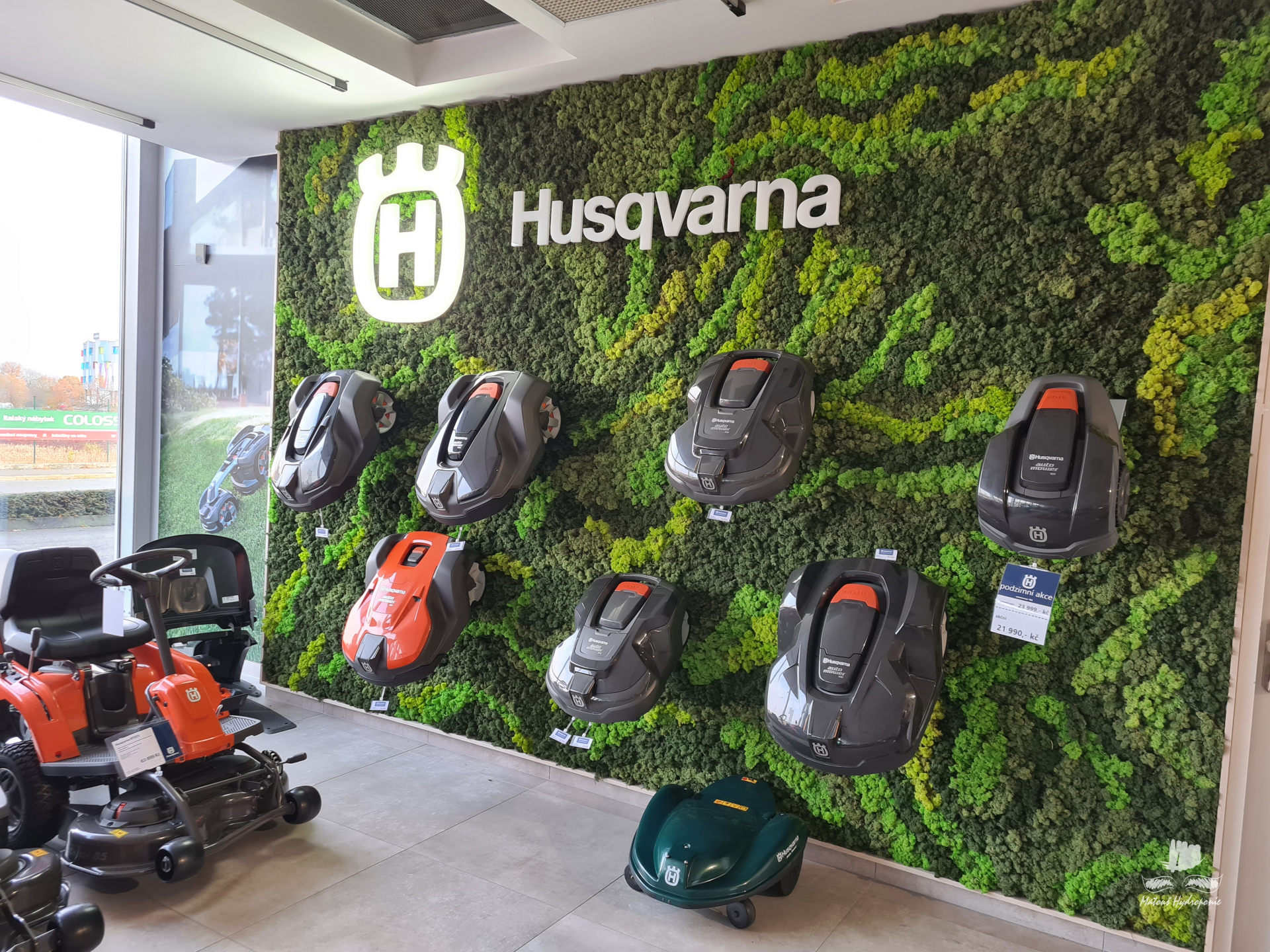 Mechová stěna Husqvarna